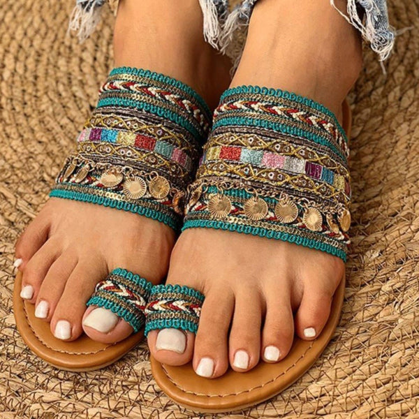 BOHEMIAN TOE RING SANDALS