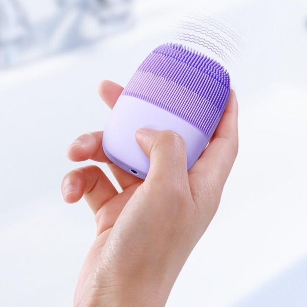 WATERPROOF DEEP FACIAL CLEANSING BRUSH