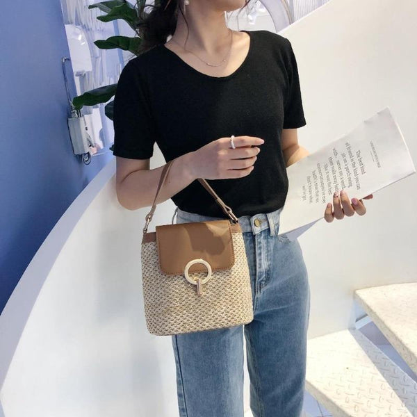 STRAW BUCKET HANDBAG
