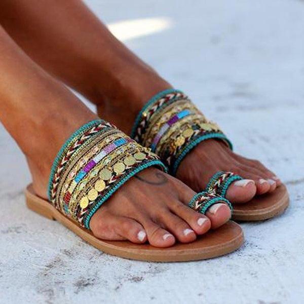 BOHEMIAN TOE RING SANDALS