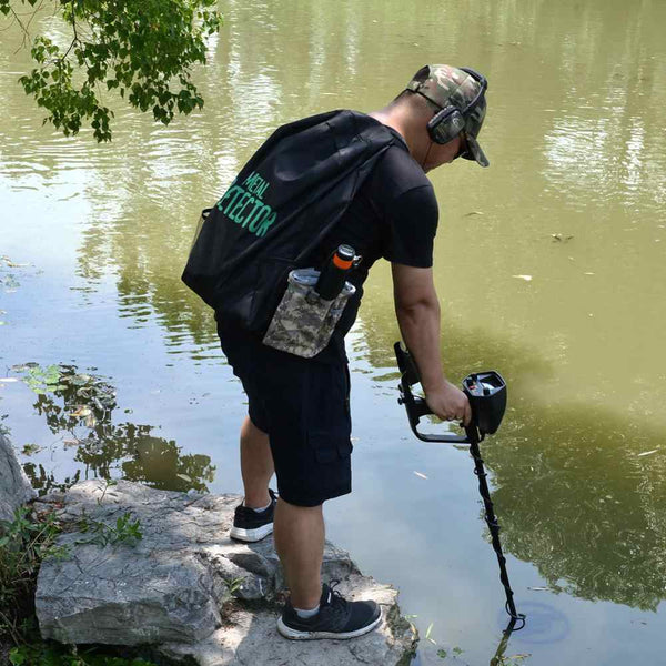 UNDERWATER METAL DETECTOR TREASURE HUNTER