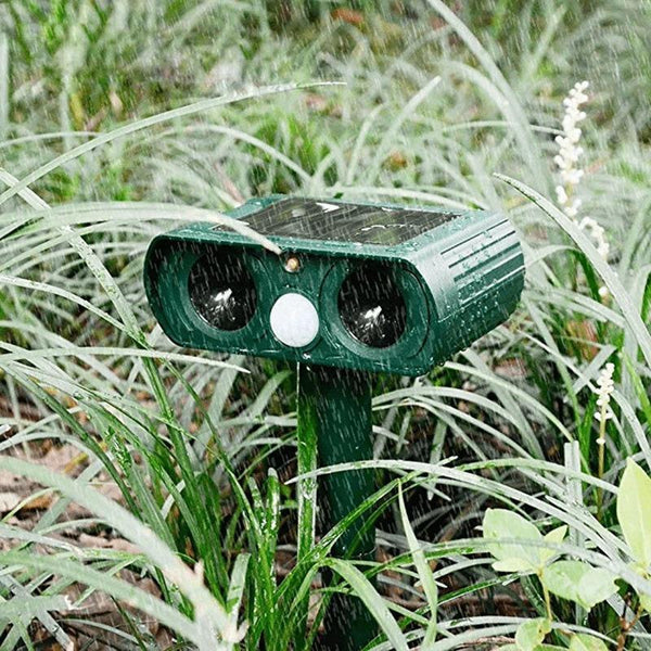 Solar Power Ultrasonic Animal Pest Repeller Infrared Sensor