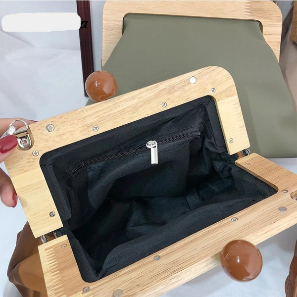Retro Style Leather Clip Bag