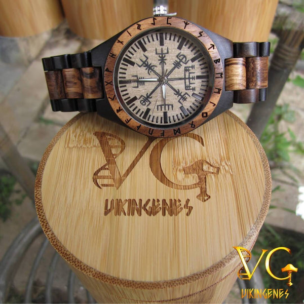HANDMADE ENGRAVED WOODEN WATCH