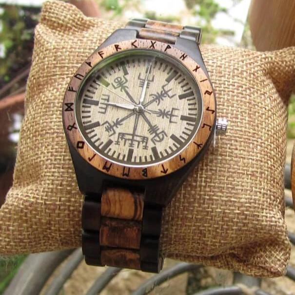 HANDMADE ENGRAVED WOODEN WATCH