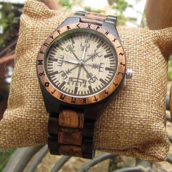 HANDMADE ENGRAVED WOODEN WATCH
