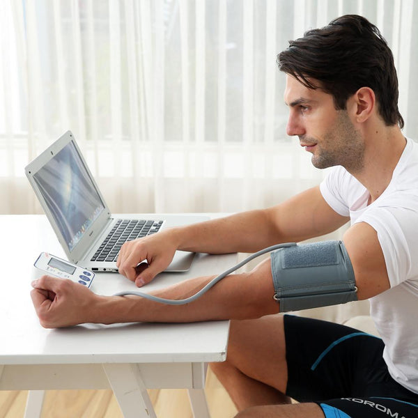 AUTOMATIC DIGITAL BLOOD PRESSURE MONITOR