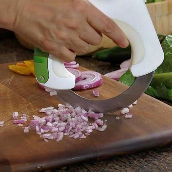 Kitchen rolling knife